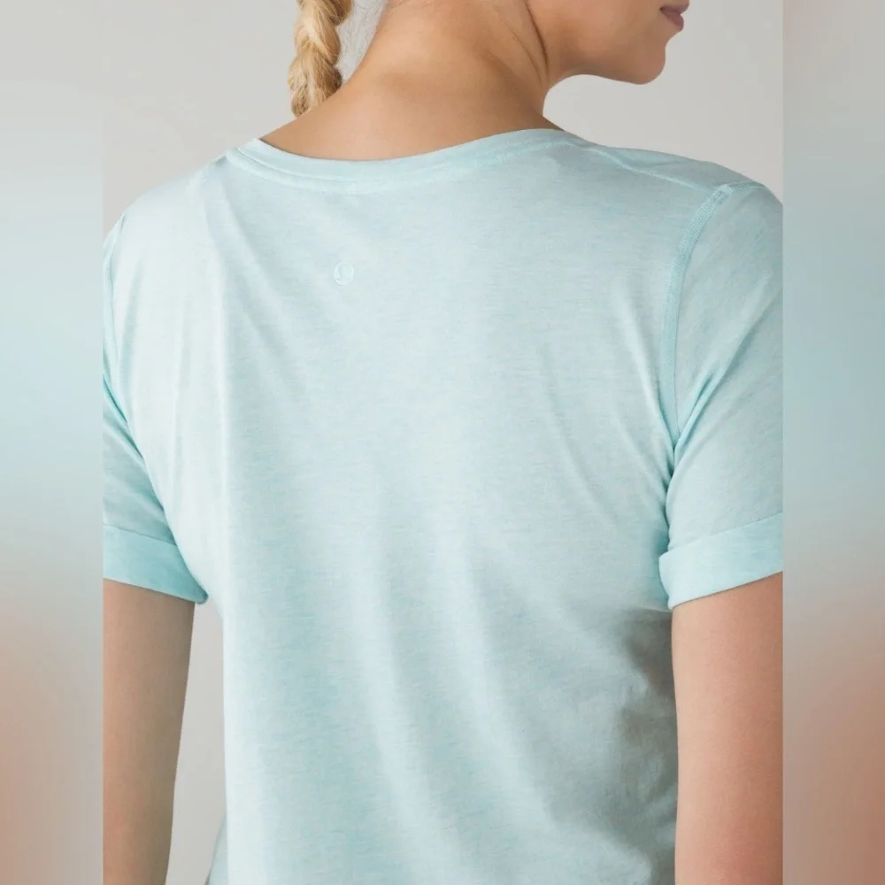 Lululemon V Neck Love Short Sleeve T Shirt II Slouchy Run Workout